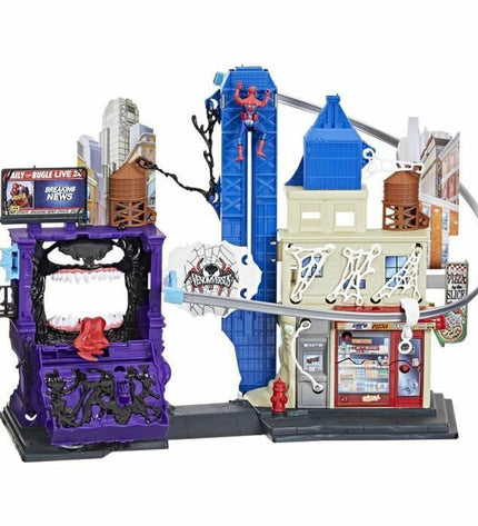 Hasbro actiefiguren speelgoed and games, detailed figures with colorful costumes and accessories in a playful pose