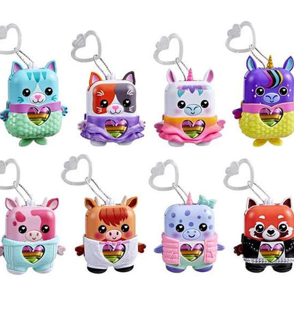 Hasbro 7 cm interactive pet toy, electronic animal figure from the speelgoed en games category, showing colorful features and buttons.