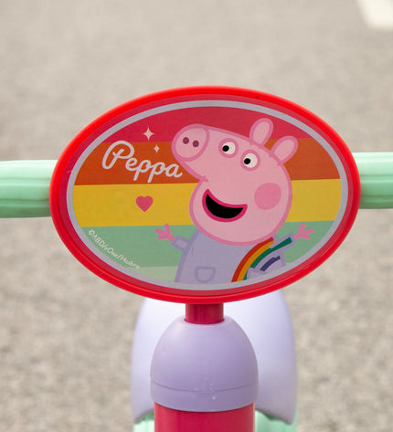 Peppa Pig toy from Loopauto, measuring 47x37x25 cm, designed for play and outdoor activities, featuring Peppa Pig character.