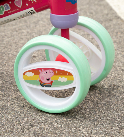 Peppa Pig themed toy container, 47x37x25 cm, colorful plastic storage box for kids' toys and games.