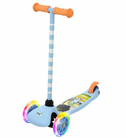 Bluey Step Bluey rubber and plastic scooter in blue, designed for urban mobility and outdoor sports.