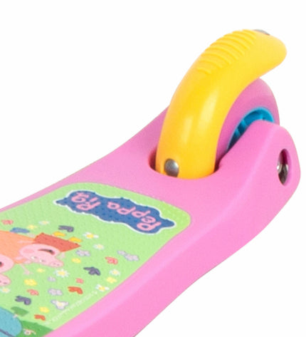 Peppa Pig scooter made of rubber, metal, and plastic, designed for urban mobility and outdoor play, featuring colorful Peppa Pig graphics.