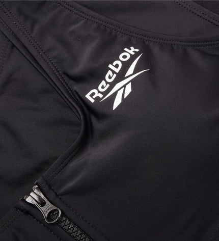 Reebok Ivy Zwart bikini for watersport and outdoor activities, featuring a sleek black design with sporty style.