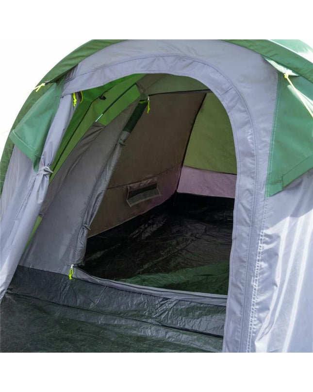 Regatta Kampeertent Regatta RCE372-U9Q in multicolour set up outdoors, suitable for camping and outdoor adventures