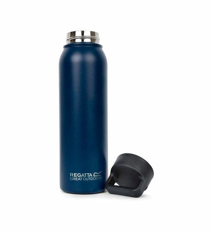 Regatta dark blue 600ml water bottle for sports, outdoor activities, camping, and hiking, made of durable plastic.