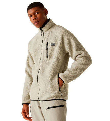 Dare 2b Camber fleece vest with soft white fleece lining, suitable for outdoor activities and camping, men's sport and outdoor gear