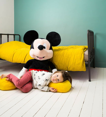 Large Mickey Mouse plush toy, 120 cm tall, soft Disney character plush from Mickey Mouse, ideal for cuddling and play.