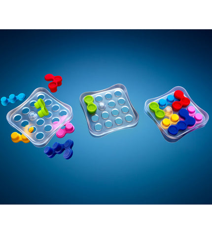 Lúdilo Puzzel Lúdilo, a colorful brain teaser puzzle from the speelgoed en games category, featuring interlocking pieces.
