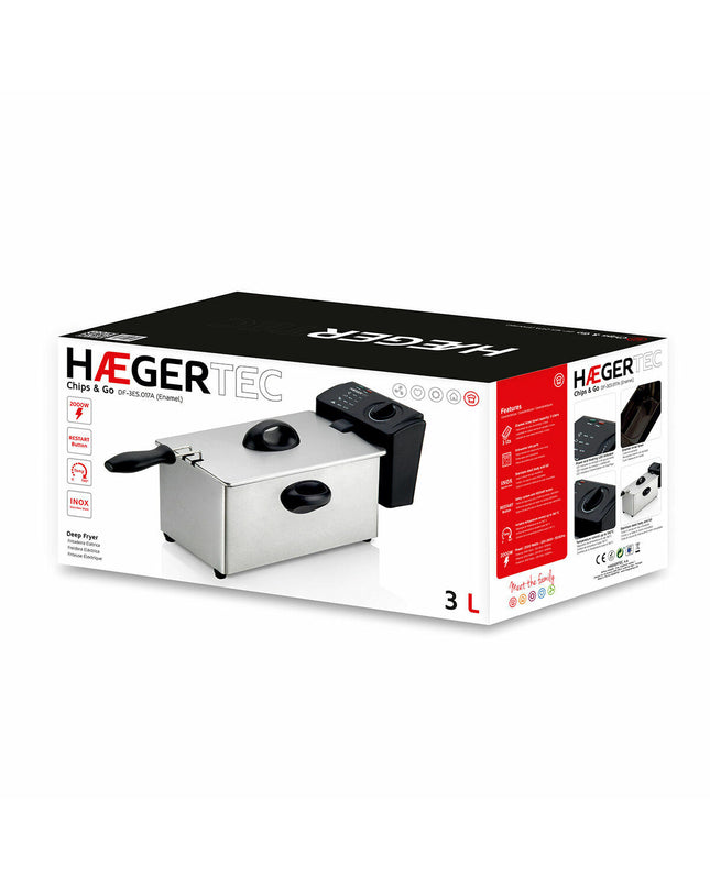 Haeger DF-3ES.017A black deep fryer with 2000W power, compact electric kitchen appliance for frying food.