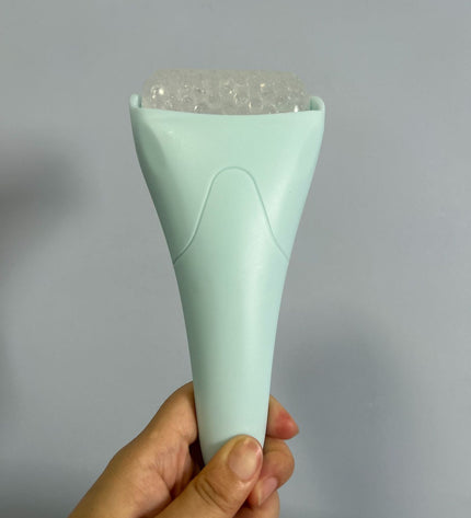 Beauty Ice Roller Face Massage Tool With Cold Balls