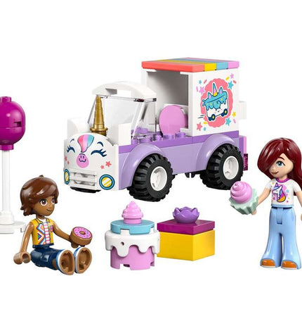 Lego Friends Bouwspel 42675 with colorful building pieces and mini-figures, suitable for creative play and imaginative fun.