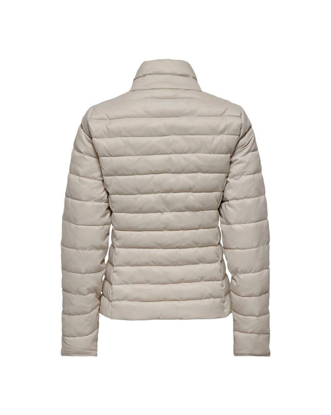 Dames sportjack by Only for outdoor activities, featuring a lightweight, waterproof design suitable for camping and hiking.