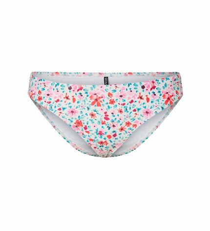 Pieces Cloud Dancer Wit slip pieces for watersport and outdoor activities, featuring lightweight, quick-drying fabric and sporty design.