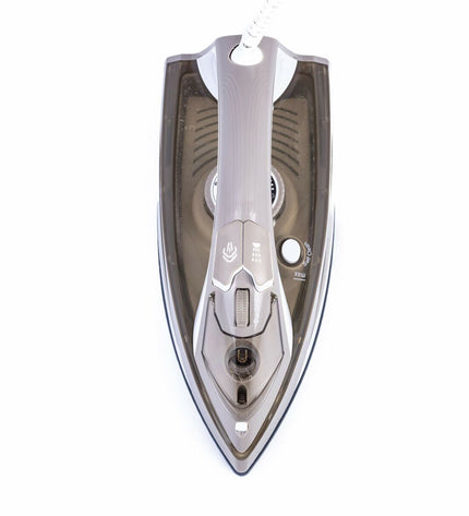 Camry CR 5018 3000W steam iron with adjustable temperature control and ergonomic handle, suitable for household ironing tasks