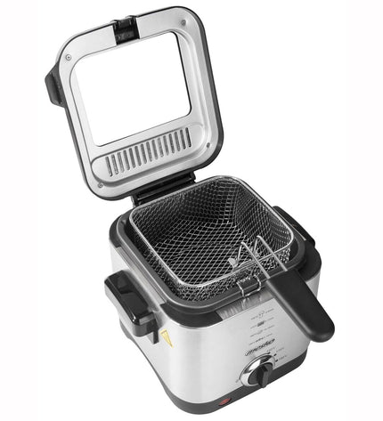 Mesko MS 4910 silver deep fryer, 900W, compact kitchen appliance with 1.5L capacity, ideal for home cooking.