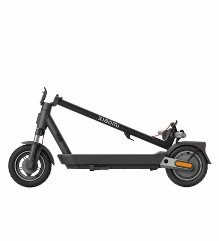 Xiaomi electric scooter for urban mobility, featuring a sleek design and handlebar controls, suitable for sport and outdoor use.