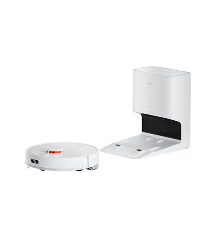 Xiaomi X10 robot stofzuiger vacuuming hardwood floor with its sleek design and circular shape in a modern home setting