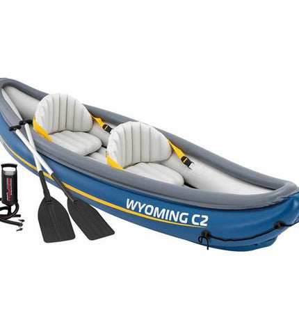 Inflatable kayak Intex Wyoming C2 for watersport, shown with 307 x 89 x 53 cm size, in blue with seating area and paddles.