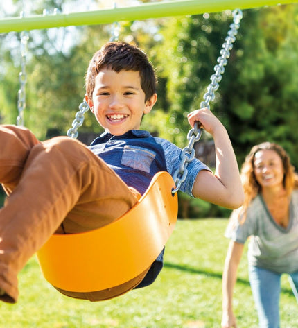 Intex swing chair called Schommelstoel, outdoor playground toy with a sturdy frame, measuring 251 x 211 x 254 cm.