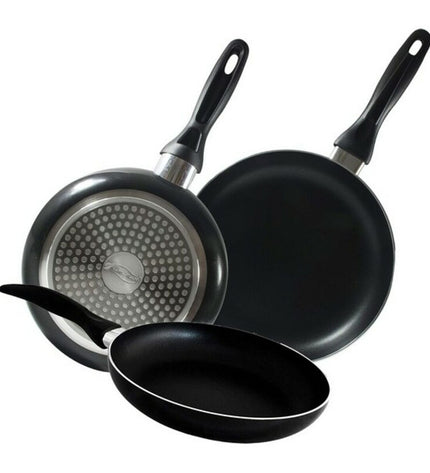 San Ignacio aluminium cookware set with multiple pots and pans, ideal for home cooking and kitchen use.
