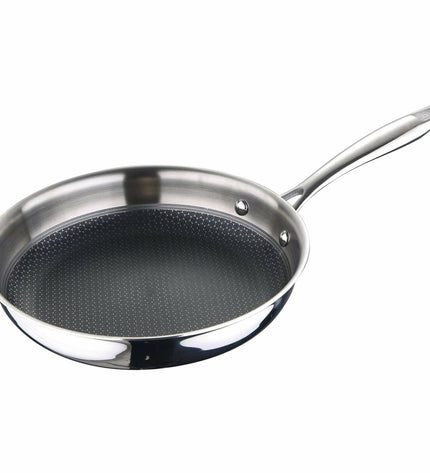 Masterpro BGMP-1632 stainless steel saucepan with 28 cm diameter, silver-colored, kitchen cookware for home cooking.