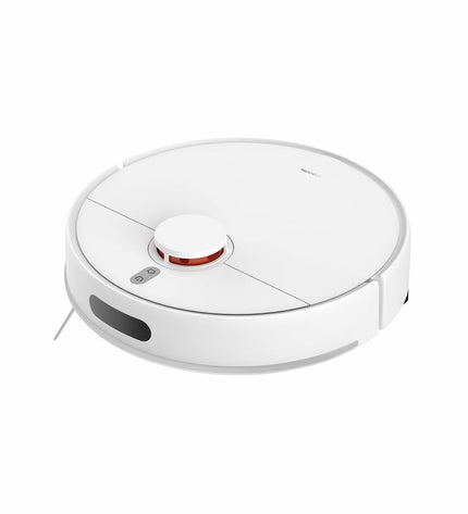Xiaomi BHR9664EU robot stofzuiger cleaning hardwood floor with dustbin and sensors in a modern living room.