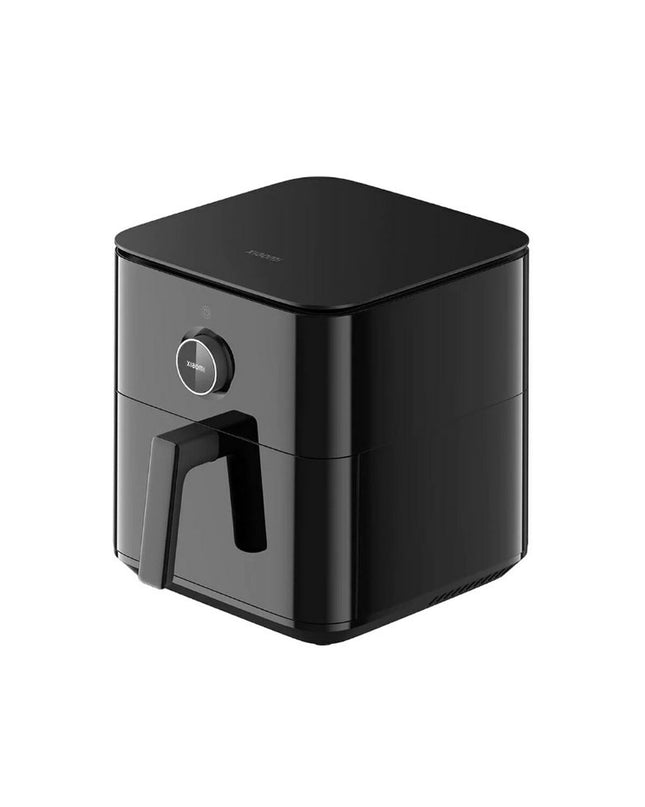 Xiaomi BHR7357EU black 1800W air fryer for home cooking, compact electric kitchen appliance with digital controls.
