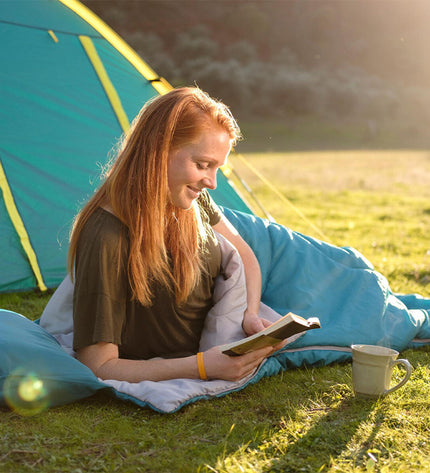Bestway polyester sleeping bag for camping, suitable for temperatures from 3 to -8°C, measuring 190x84 cm, outdoor gear.