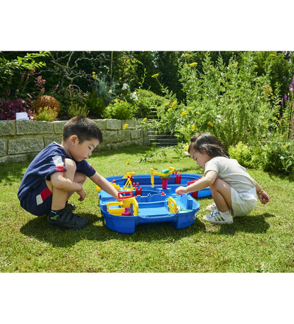 AquaPlay Circuit AquaPlay Mega Bridge and aquatic toy vehicle set, featuring colorful plastic play bridge and boats for kids.