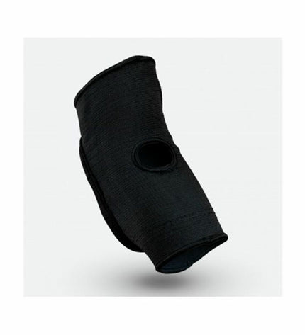 Rinat Cocobolo Rinat Zwart bicycle helmet for urban mobility, black and sleek with adjustable straps and ventilation.