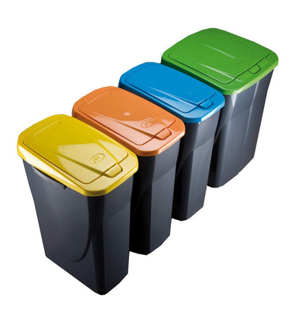 Black and orange 15L polypropylene afvalemmer by Mondex, used for household waste storage and organization.