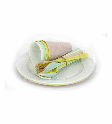 Dem Serviesset Dem 20 Onderdelen multicolour picknick set with 12 pieces, suitable for outdoor camping and hiking activities.