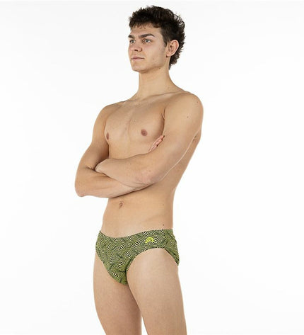 Men's green Aquarapid swim trunks for water sports, featuring a sporty design and comfortable fit for outdoor aquatic activities.
