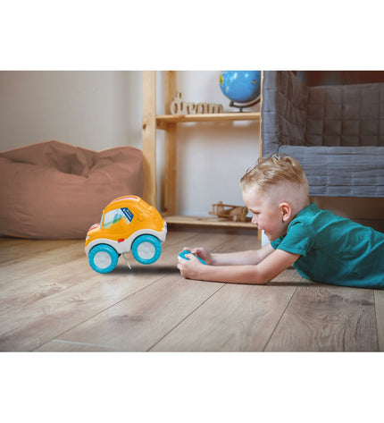 Clementoni police car toy with remote control, detailed vehicle for kids, part of Clementoni's speelgoed en games voertuig collection.
