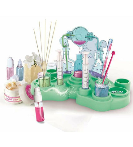 Clementoni educational toy game with colorful components for kids, part of the speelgoed en games collection.