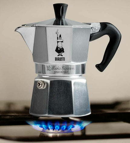 Bialetti Italiaanse koffiepot 12-kops zilverkleurig aluminium moka pot voor koffie en thee, huis en koken.