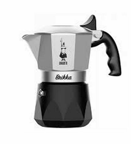 Bialetti Brikka Italian coffee pot in black aluminum with two cups, ideal for brewing rich espresso-style coffee at home.