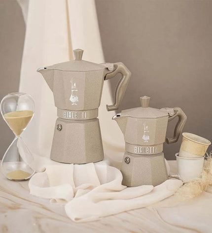 Bialetti Italiaanse koffiepot EXCLUSIVE with 3 cups for brewing espresso, made of stainless steel, suitable for home kitchen use