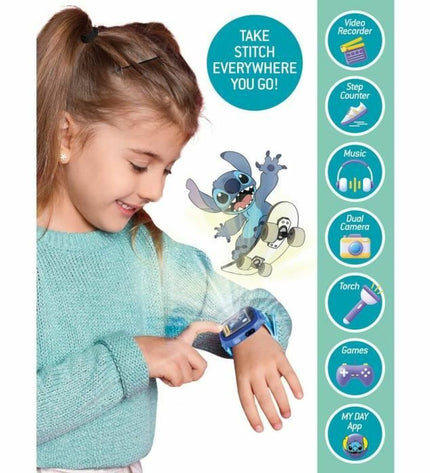 Lisciani Giochi digitale camera toy for kids, electronic toy with colorful buttons and screen for imaginative play and photography fun.