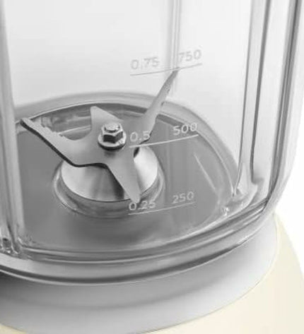 Smeg Crème mixer BLF03CREU with 800W power and 1.5L capacity, small electric kitchen appliance for blending and mixing.