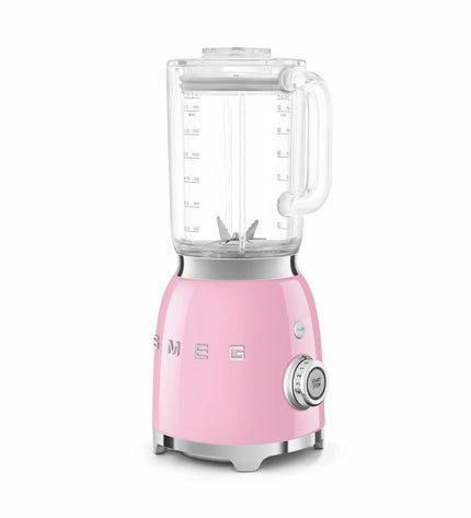 Smeg BLF03PKEU Roze 800W compact mixer with 1.5L bowl, ideal for home cooking and small kitchen appliances.