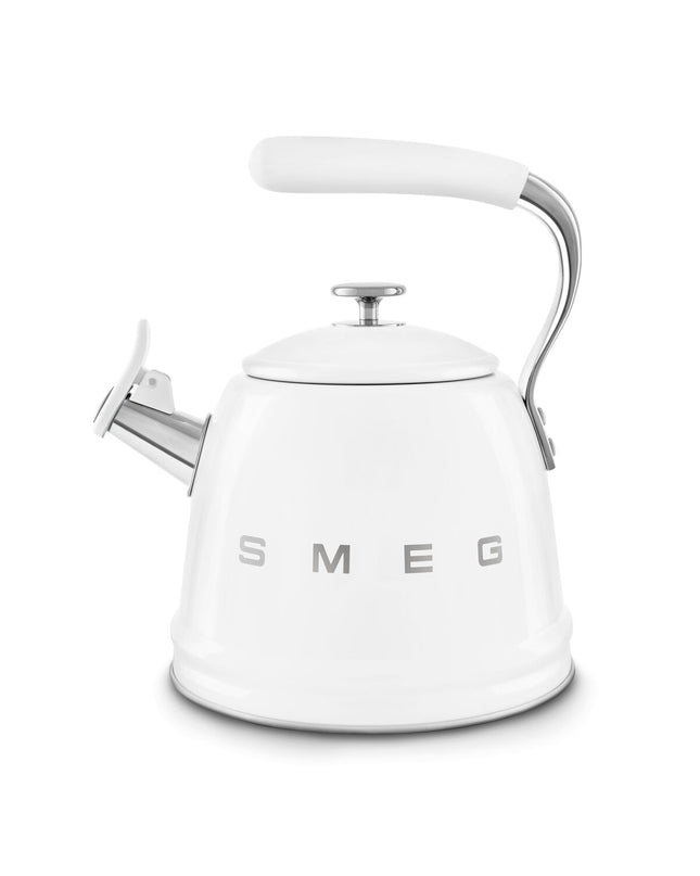 Smeg 50's STYLE WKF01WH tea kettle in white with 2.3L capacity, stylish house and kitchen appliance for boiling water.