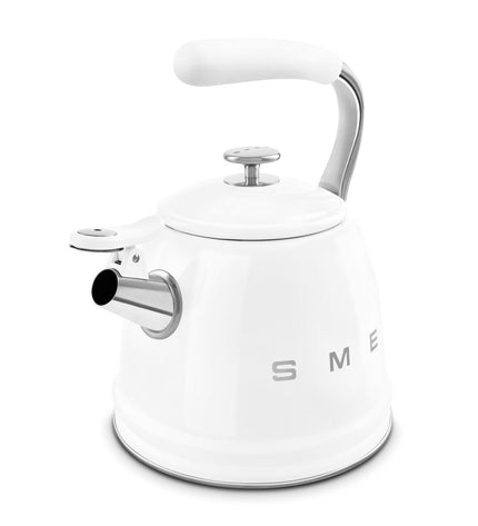 Smeg 50's Style WKF01WH teapot, white, 2.3L capacity, classic retro design for home brewing tea and hot beverages.
