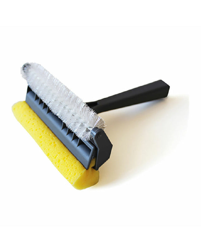 IRS Reinigingsborstel for household cleaning, with sturdy bristles and ergonomic handle for effective dirt removal.