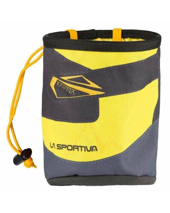 Black La Sportiva Wandelrugzak 06G for outdoor activities, with adjustable straps and multiple compartments for hiking and camping.