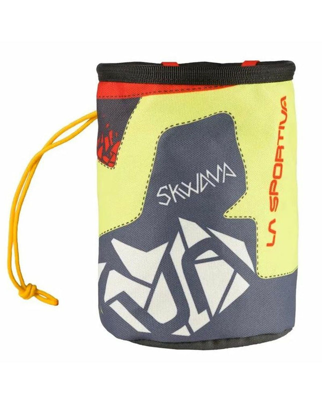 Black La Sportiva Wandelrugzak for sport, outdoor, camping, and hiking, featuring adjustable straps and durable design.