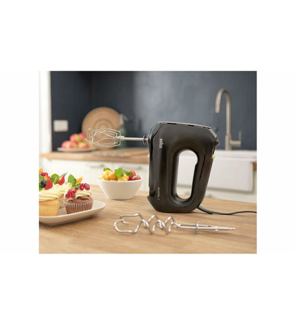 Black Braun HM2110BK blender and dough mixer with 500W power, compact kitchen appliance for mixing and blending tasks.
