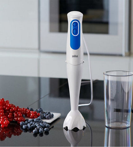 Braun MQ 3000 hand blender in white and blue with 700W power, designed for smoothies and cooking tasks.