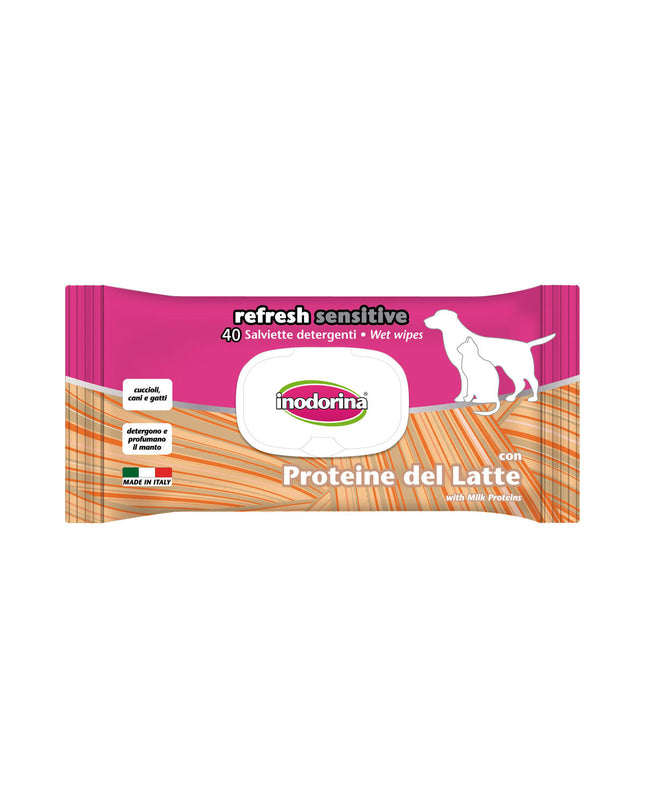 Inodorina Refresh Sensitive dog wipes with milk protein for pet hygiene, showing moist cloths for cleaning dogs.