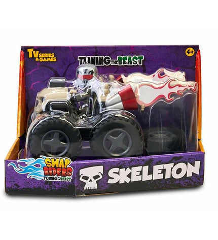 Famosa Quad Famosa Swap Riders action figures with colorful outfits and detailed features, ideal for play and collection.